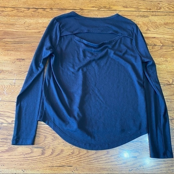 𝅺athleta long sleeve shirt - Picture 3 of 5